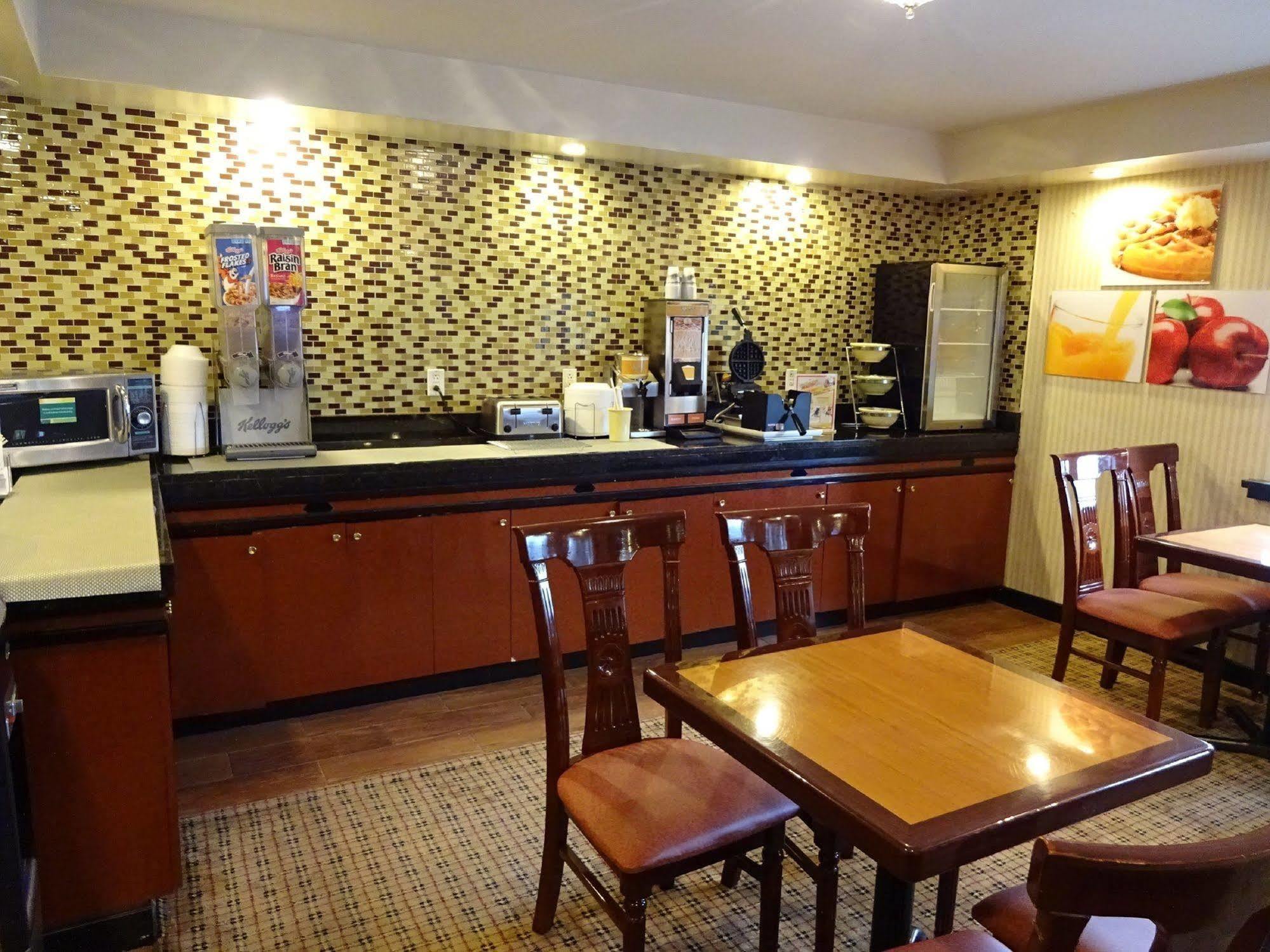 Red Roof Inn Hartford - ורנון מראה חיצוני תמונה